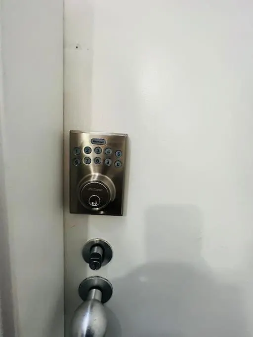 City Ex Hotel Ensuite Room In City 408 Adelaide Australien