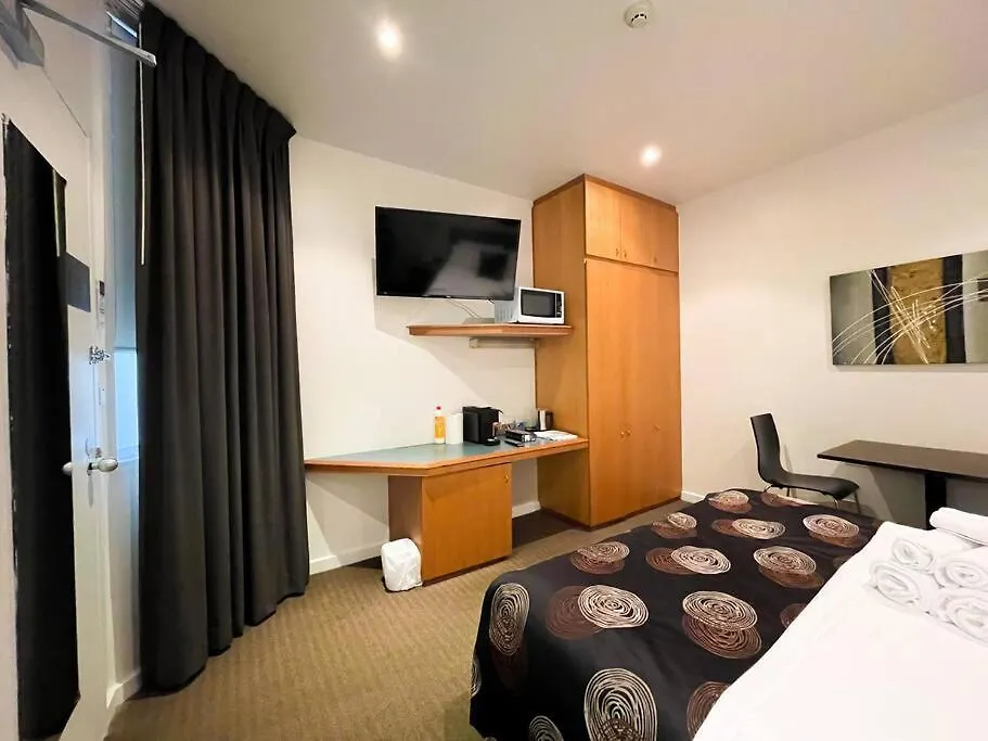Apartment City Ex Hotel Ensuite Room In City 408 Adelaide